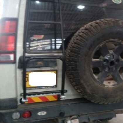 סולם מתקפל לרכב 221