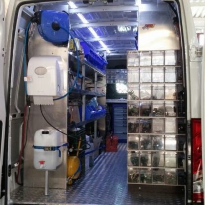 זיווד רכב של רצפה,ארונות ושולחן עבודה 227