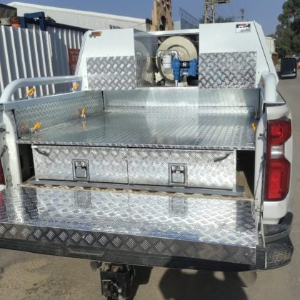 ארגזי כלים קשת מחברת מגירות ומיכל סולר  619